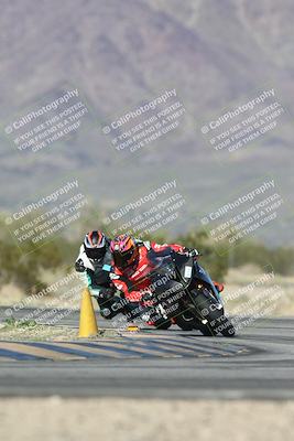 media/Jan-15-2026-Racers Edge (Thu) [[dfebeb70ab]]/2-A Group/Session 5 (Turn 5)/